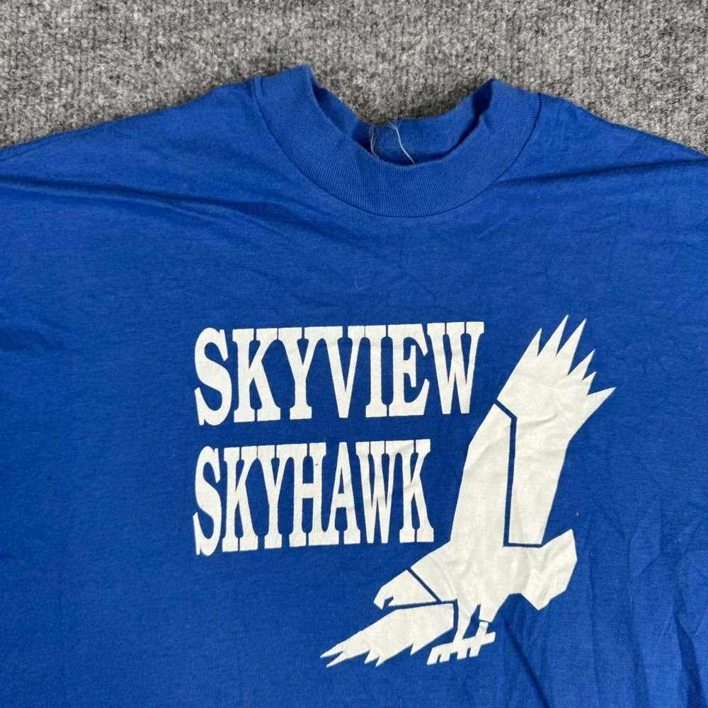 Vintage T-Shirt Mens Size L Blue Skyview Skyhawk Graphic Distressed SingleStitch
